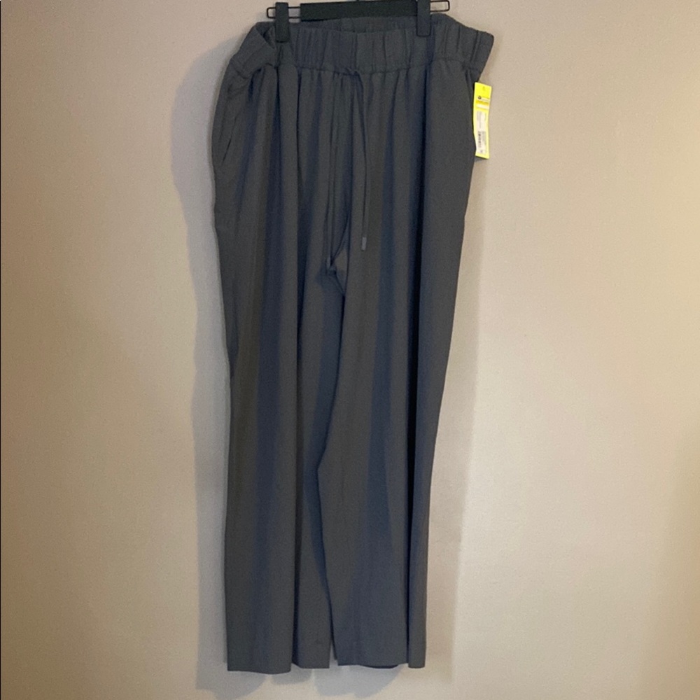 Women's Active Light High-Rise Wide Leg Pants - All in Motion™ Dark Gray 1X - Picture 3 of 5
